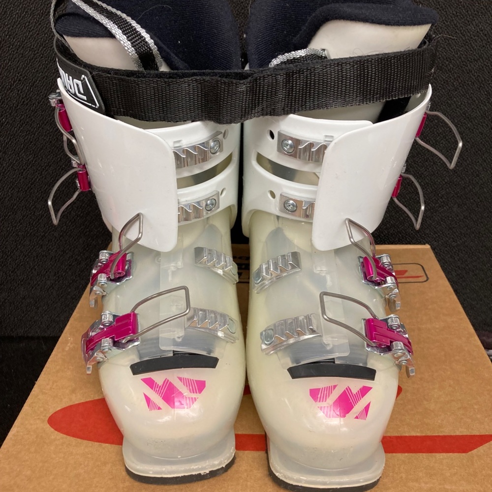 gently used kid Dalbello ski boots, Size US 4.5